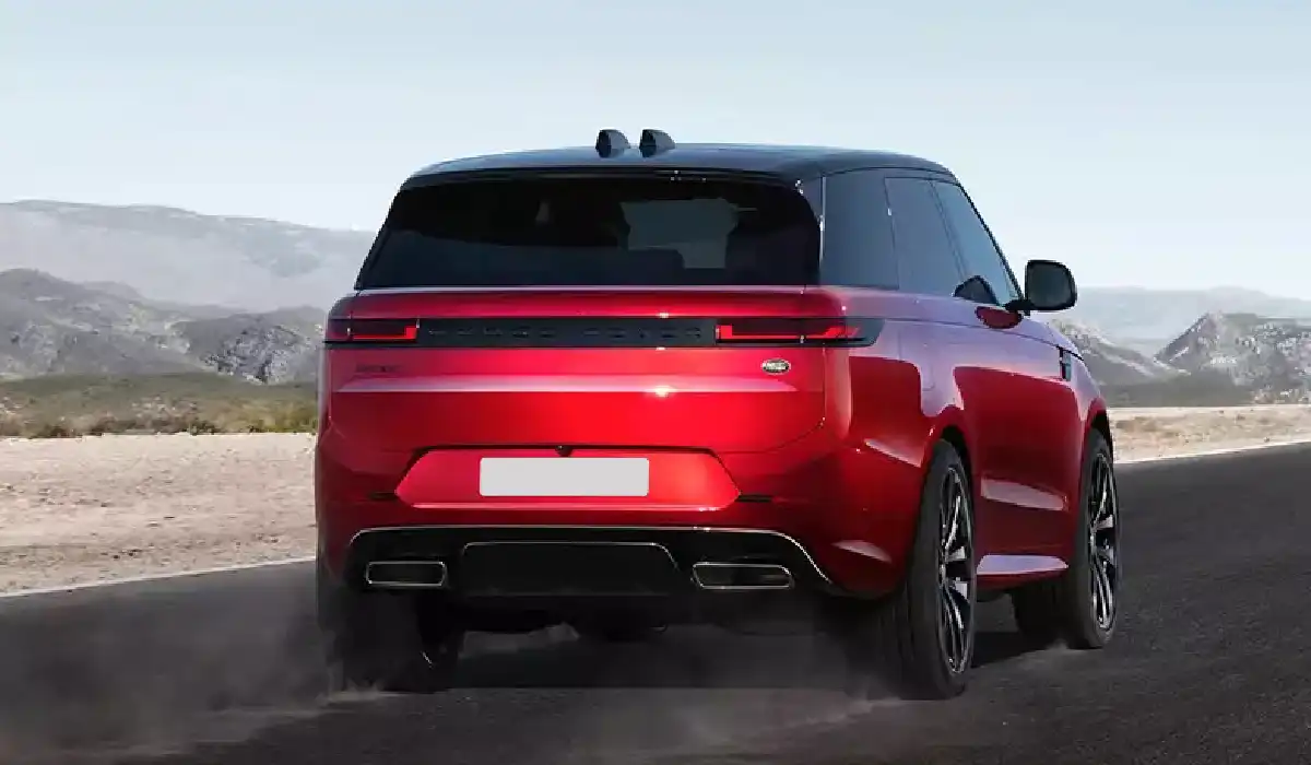 Land Rover - Range Rover Sport Dynamic SE  - Best Car Rentals - Best Preowned Car - Exclusive Concierge Club.webp